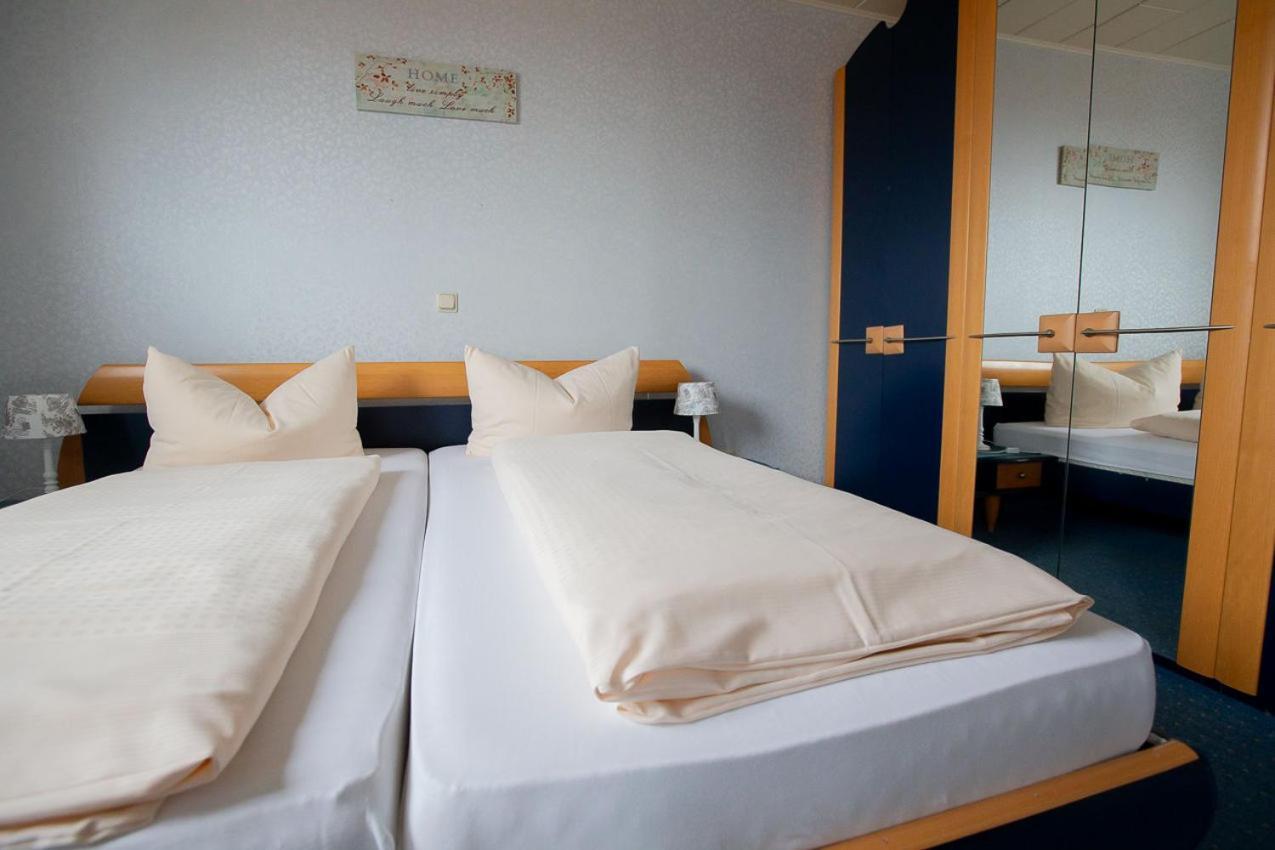 Hotel Dolgesheim Exterior foto